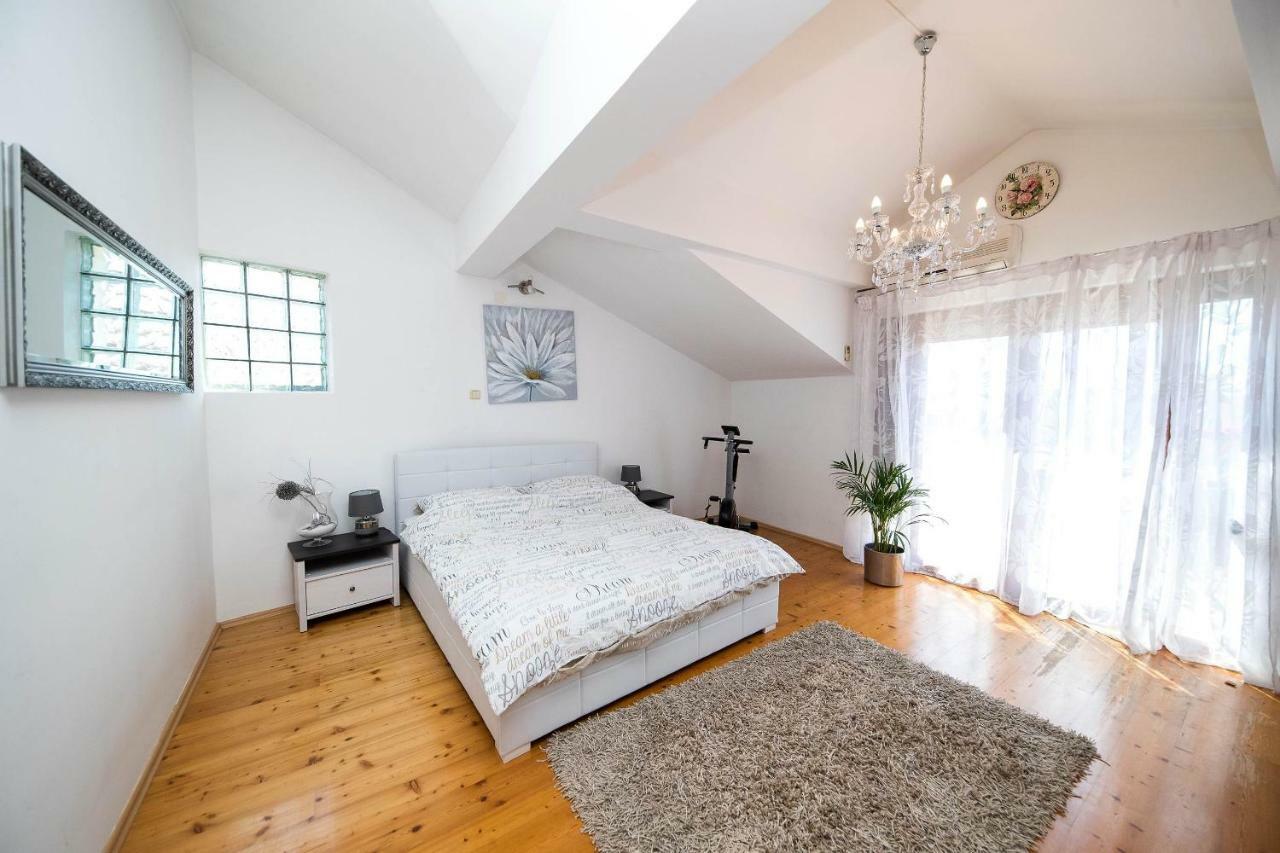 Roko Apartments Selce Eksteriør billede